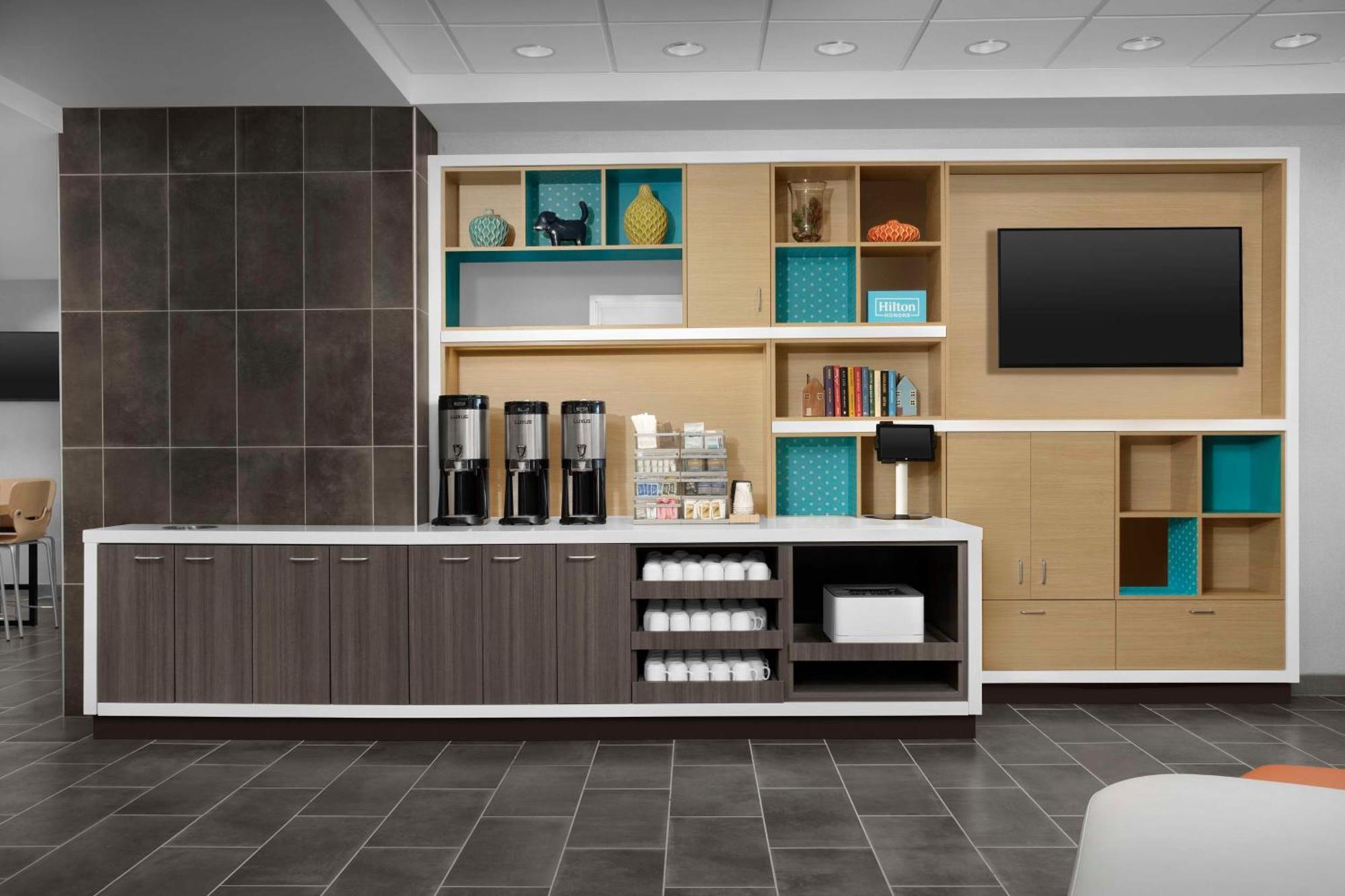 Hotel Home2 By Hilton Poughkeepsie